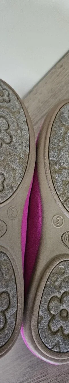 Gymboree size velcro